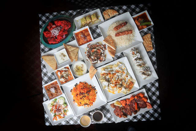 Complete Dinner For Eight